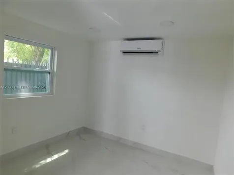 1605 NW 26th Street Miami FL 33142