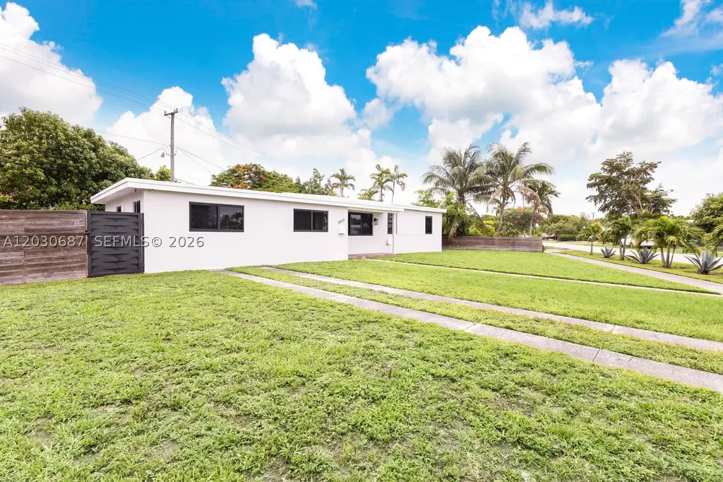 11431 SW 40th Terrace Miami FL 33165