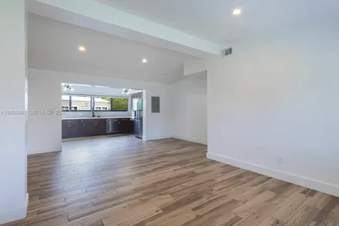 11431 SW 40th Terrace Miami FL 33165