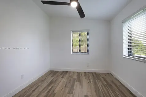 11431 SW 40th Terrace Miami FL 33165