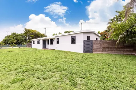 11431 SW 40th Terrace Miami FL 33165