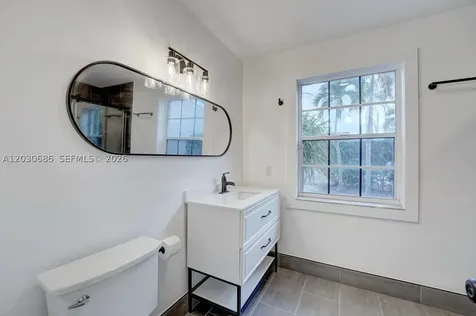 10791 SW 10th Place Davie FL 33324
