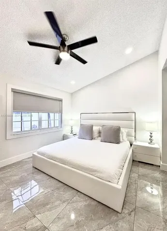 10791 SW 10th Place Davie FL 33324
