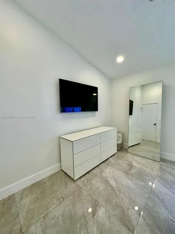 10791 SW 10th Place Davie FL 33324