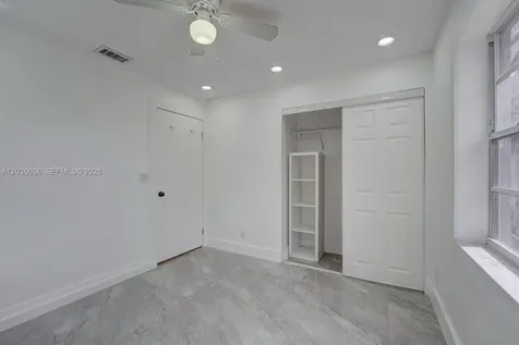 10791 SW 10th Place Davie FL 33324