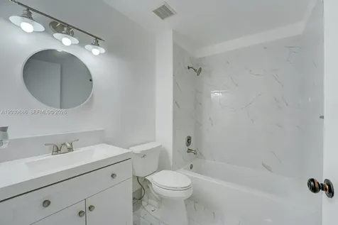 10791 SW 10th Place Davie FL 33324
