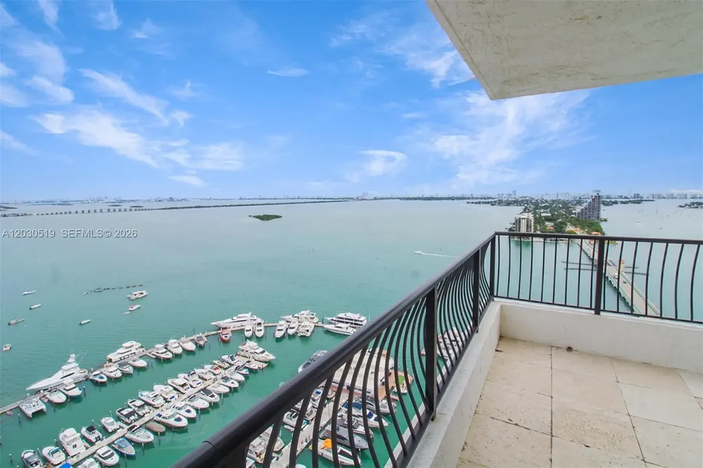 555 NE 15th Street Miami FL 33132