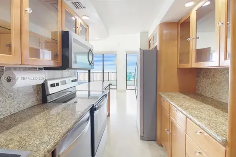 555 NE 15th Street Miami FL 33132