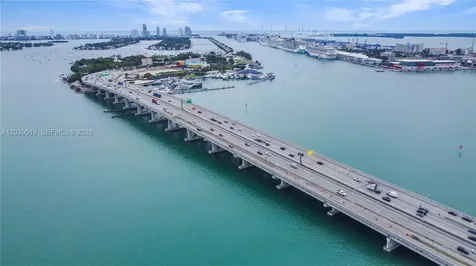 555 NE 15th Street Miami FL 33132