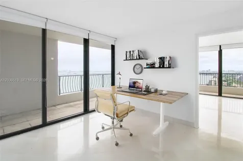 555 NE 15th Street Miami FL 33132