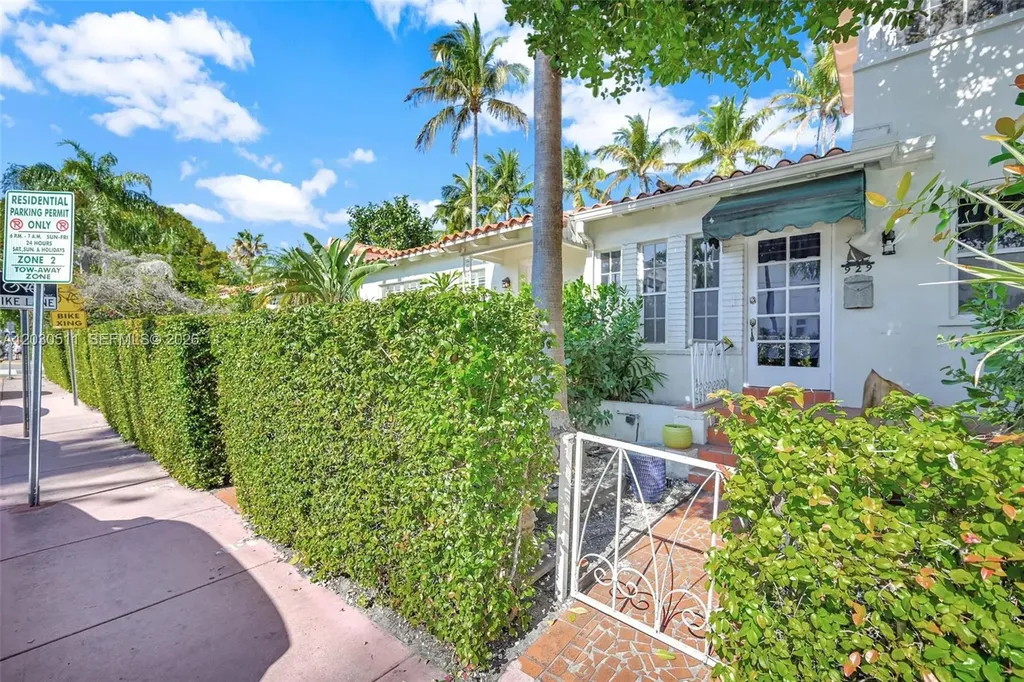 1605 Michigan Avenue Miami Beach FL 33139