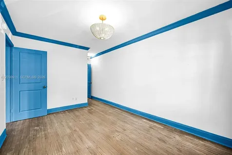 1605 Michigan Avenue Miami Beach FL 33139