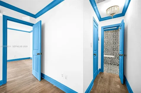 1605 Michigan Avenue Miami Beach FL 33139