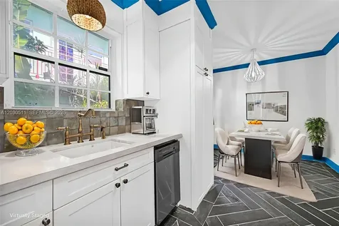 1605 Michigan Avenue Miami Beach FL 33139
