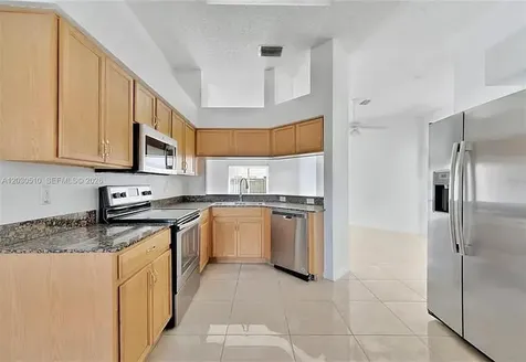 11007 Whitecap Drive Riverview FL 33579