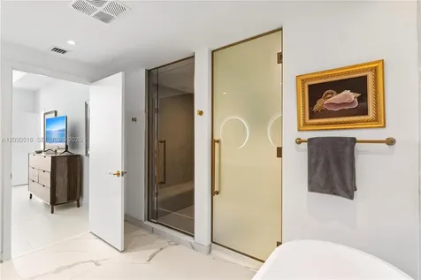 2678 Tigertail Avenue Miami FL 33133