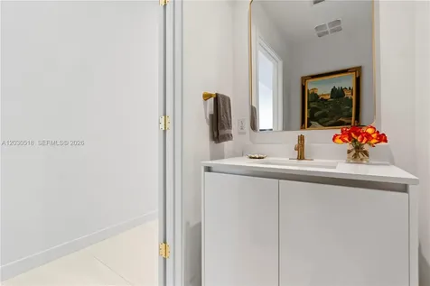 2678 Tigertail Avenue Miami FL 33133