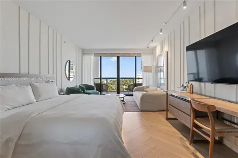 2201 Collins Avenue Miami Beach FL 33139