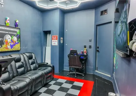 7221 NW 103rd Path Doral FL 33178