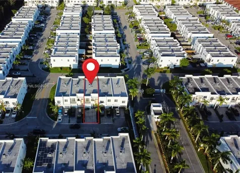 7221 NW 103rd Path Doral FL 33178