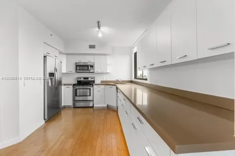 1330 West Avenue Miami Beach FL 33139