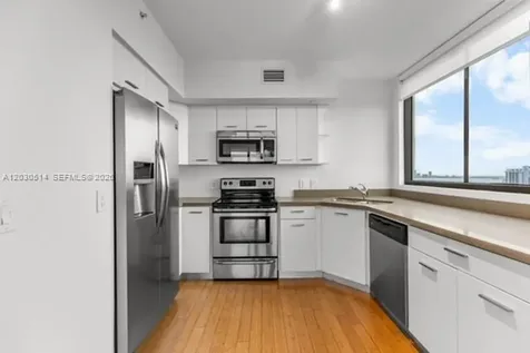 1330 West Avenue Miami Beach FL 33139