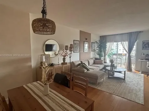 400 Kings Point Drive Sunny Isles Beach FL 33160