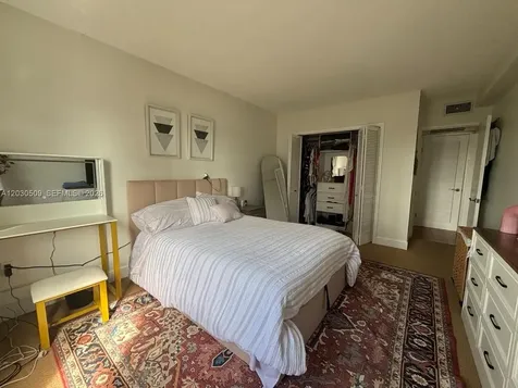 400 Kings Point Drive Sunny Isles Beach FL 33160