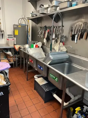 Turnkey Restaurant For Sale In Oakland Park Oakland Park FL 33334