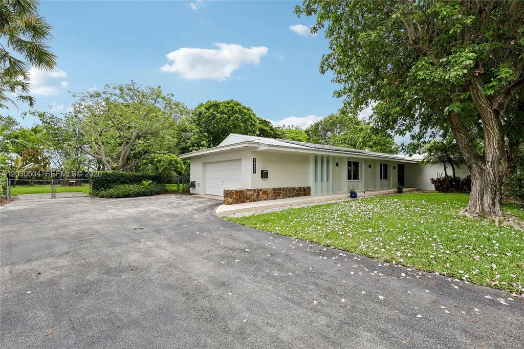 14851 SW 69th Court Palmetto Bay FL 33158