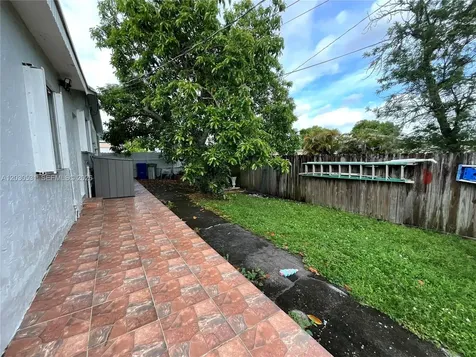 1905 SW 100th Avenue Miramar FL 33025