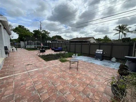 1905 SW 100th Avenue Miramar FL 33025