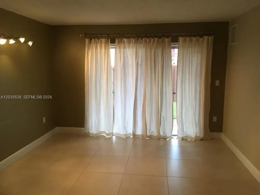 11213 SW 88 Street Miami FL 33176