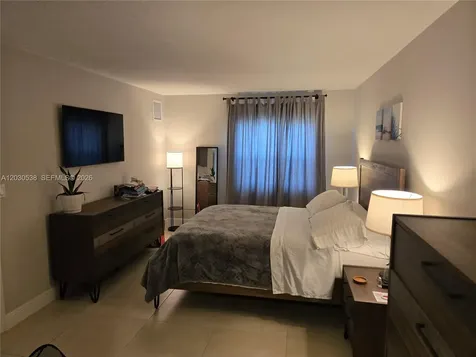 11213 SW 88 Street Miami FL 33176