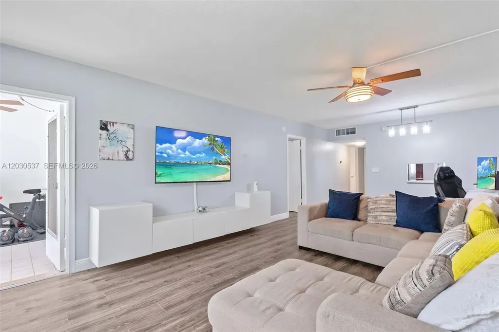 2800 N Palm Aire Drive Pompano Beach FL 33069