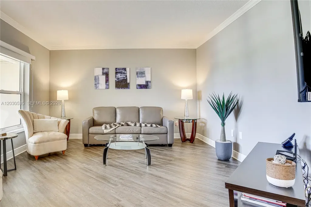 341 N Birch Road Fort Lauderdale FL 33304