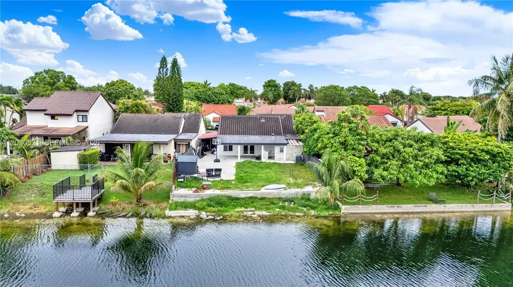 6661 SW 127th Path Miami FL 33183