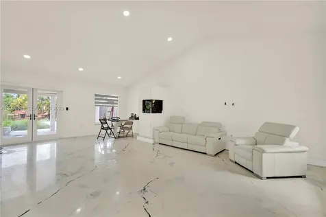 6661 SW 127th Path Miami FL 33183