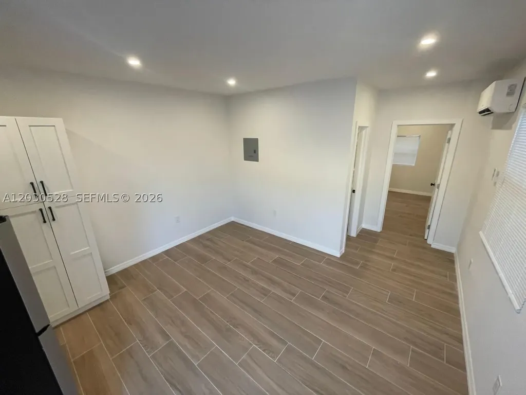 6801 SW 22nd Street Miami FL 33155