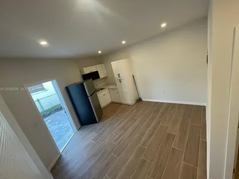 6801 SW 22nd Street Miami FL 33155