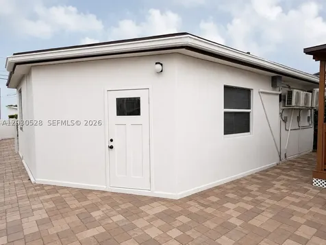 6801 SW 22nd Street Miami FL 33155
