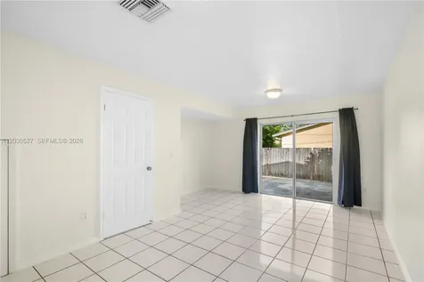 413 SE 22nd Street Fort Lauderdale FL 33316