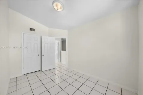 413 SE 22nd Street Fort Lauderdale FL 33316