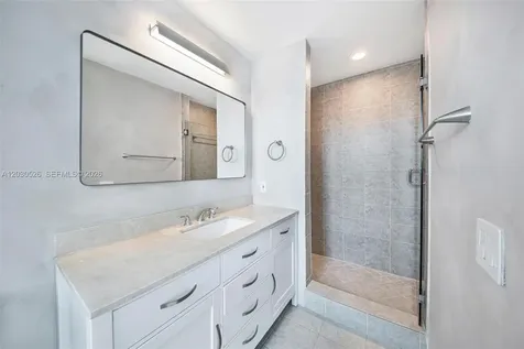 60 SW 13th Street Miami FL 33130
