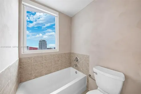 60 SW 13th Street Miami FL 33130