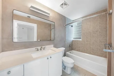 60 SW 13th Street Miami FL 33130