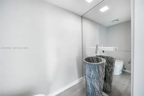60 SW 13th Street Miami FL 33130