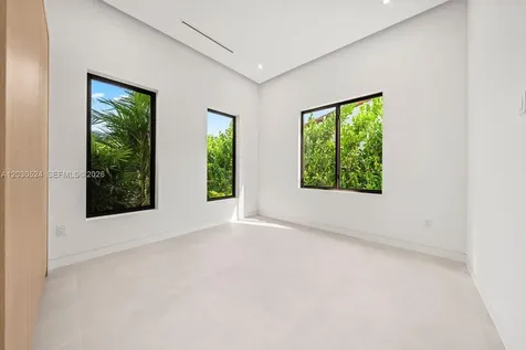 1910 SW 33rd Avenue Miami FL 33145