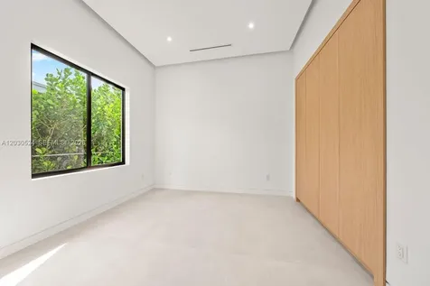 1910 SW 33rd Avenue Miami FL 33145