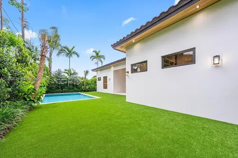 1910 SW 33rd Avenue Miami FL 33145